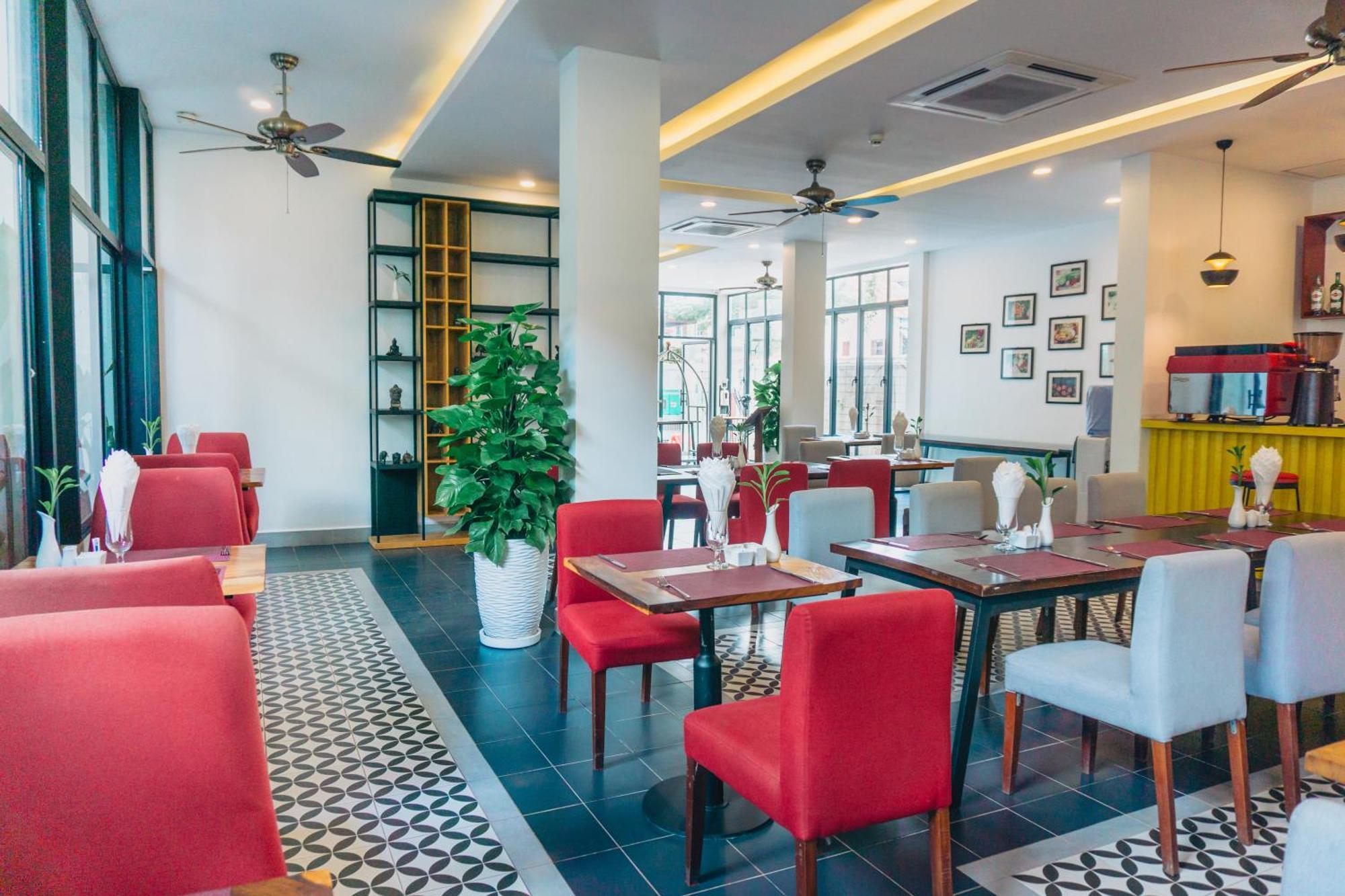 Hotel Angkor Aurora Siem Reap Exterior foto