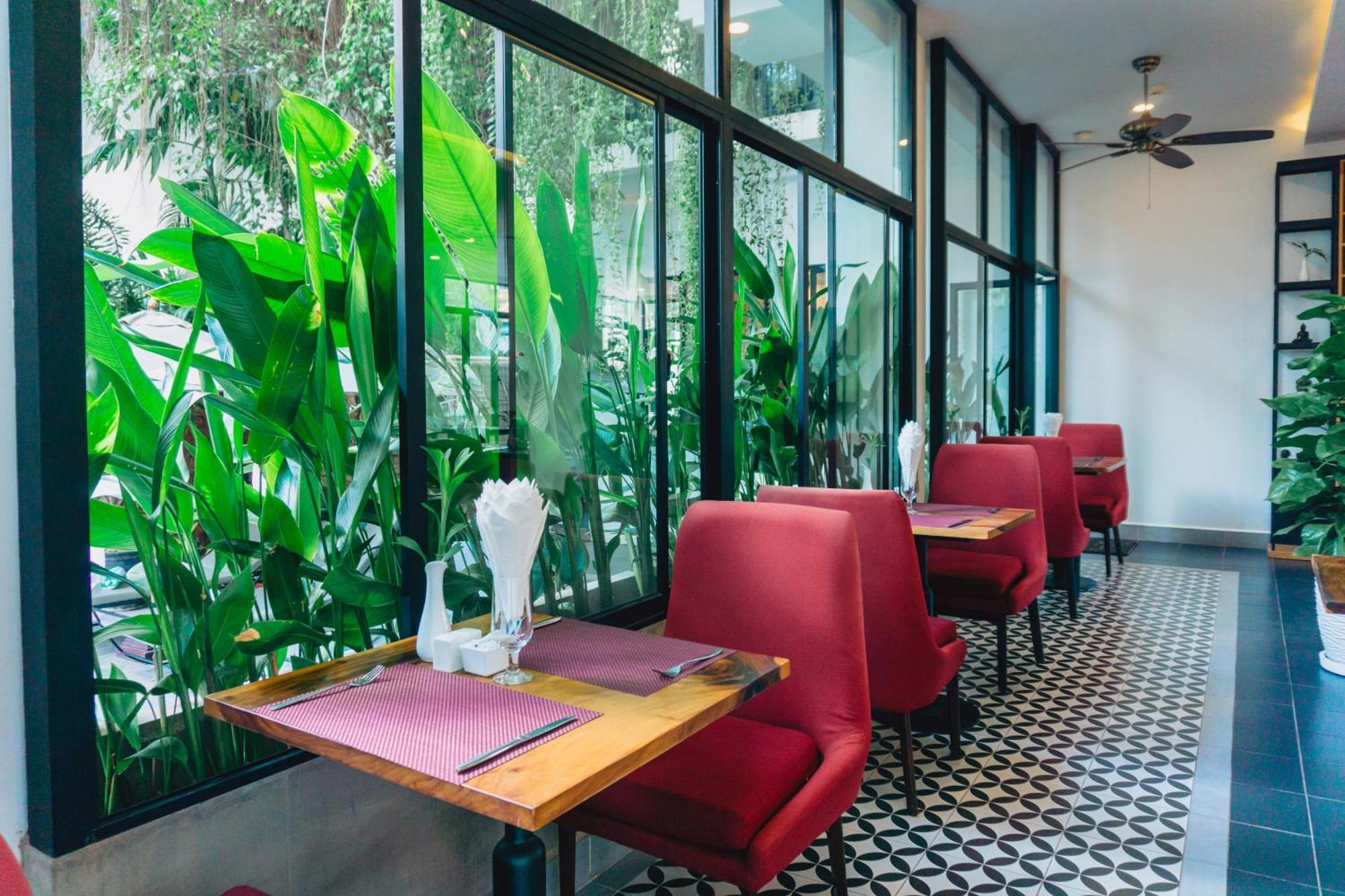 Hotel Angkor Aurora Siem Reap Exterior foto